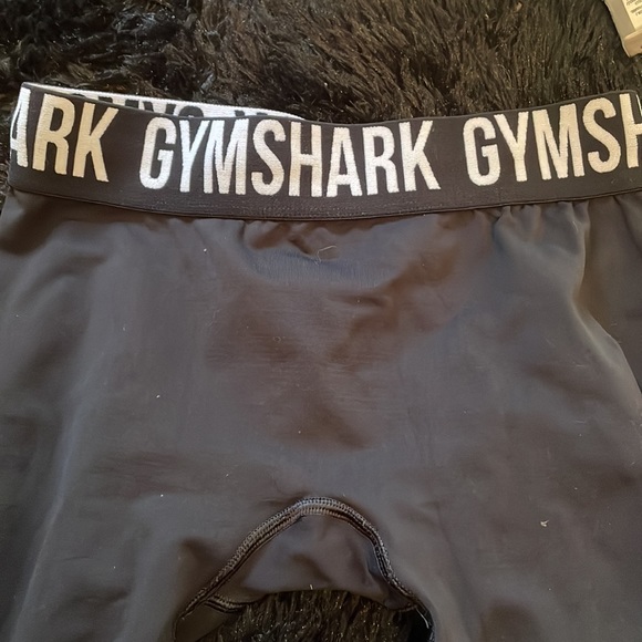 Barely used gym shark leggings - Picture 2 of 3